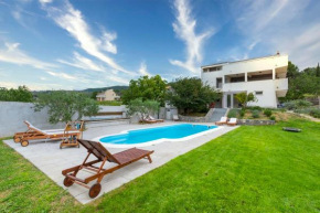 Villa Olive Tree With Secluded Pool